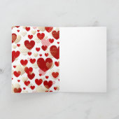 赤および金ゴールドホイルのハートパターンバレンタインデー シーズンカード (内部)