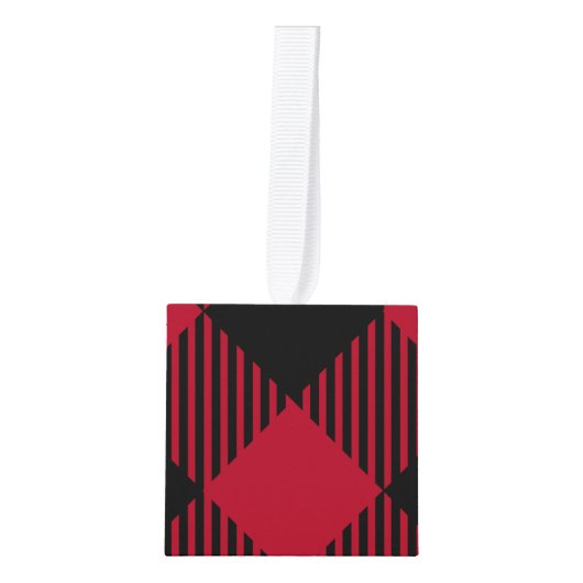 赤および黒の点検のバッファローの格子縞パターン キューブオーナメント (正面)