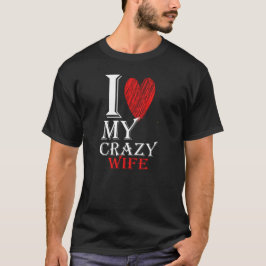 赤かわいい熱狂するハートで妻を愛す Tシャツ