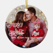 赤きらめく星の明るいメリークリスマス セラミックオーナメント (正面)