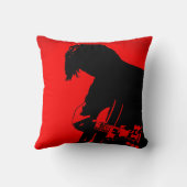 赤くおよび黒いギター奏者の枕 クッション (裏面)