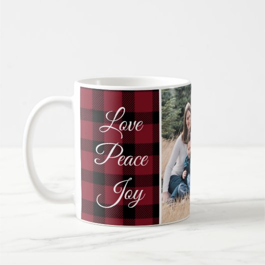 赤くおよび黒いバッファローの格子縞のクリスマスの写真 コーヒーマグカップ (左)