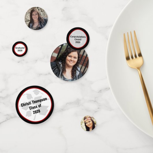 赤くおよび黒い卒業のお祝い コンフェッティ (グループ)