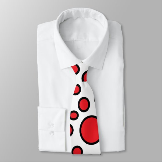 赤くおよび黒い水玉模様のタイ ネクタイ (タイ)