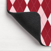 赤くアーガイル柄のな深紅色のピンクの小さいダイヤモンドの形 マウスパッド (コーナー)