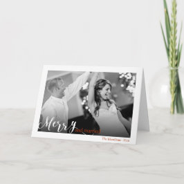 赤くメリーで、結婚したな新婚者の写真のクリスマス シーズンカード
