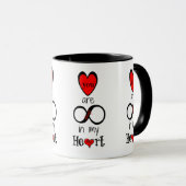 赤く及び黒い私のハートに(無限)常にあります マグカップ (正面右)
