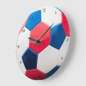 赤く白くおよび青のサッカー ラージ壁時計 (傾斜)