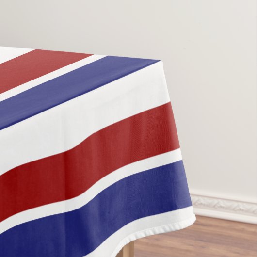 赤く白くおよび青のストライプのなテーブルクロス テーブルクロス (インサイチュ)