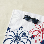 赤く白くおよび青の花火7月第4 ビーチタオル