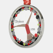 赤く、黒い及び緑の黒い髪の体育専門家 メタルオーナメント (左)