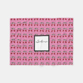 赤さくらんぼスカルの花 フリースブランケット (正面(横))