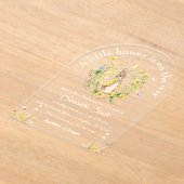 赤ちゃんのシャワーの途中に小さなバニーがある アクリル招待状 (レイダウン)