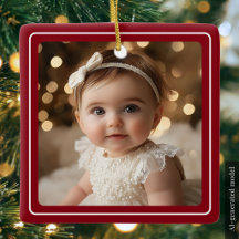 赤ちゃんのモダンなクリスマスの写真 ミニマリストな赤ちゃんの写真