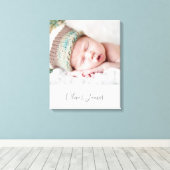 赤ちゃんの写真 誕生日 かわいいタイプ 薄い灰色 グレー キャンバスプリント (インサイチュ (ウッドフロア))