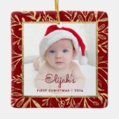 赤ちゃんの初めてのクリスマス写真 バーガンディ ゴールドの葉 セラミックオーナメント (正面)