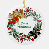 赤ちゃんの初めてのクリスマス ボタニカルグリーンのリース 花飾り セラミックオーナメント (裏面)