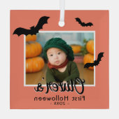 赤ちゃんの初めてのハロウィン 黒いコウモリの写真 ガラスオーナメント (裏面)