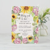 赤ちゃんの女の子がハチにサンキライとピンクのハイドランジアのシャワー 招待状 (スタンド正面)