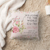 赤ちゃんの女の子のティーポット　誕生の記念品 クッション (ブランケット)