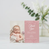赤ちゃんの女の子の写真 愛 ハート スクリプト 誕生日のお礼 案内ポストカード (スタンド正面)