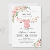 赤ちゃんの女の子の服 ベビーシャワーの招待状 招待状 (正面)