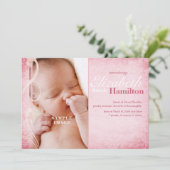 赤ちゃんの女の子ピンクの出産の告知 案内状 (スタンド正面)