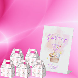 赤ちゃんアニマルサファリをピンクの熱気球で引き立てる 台座サイン