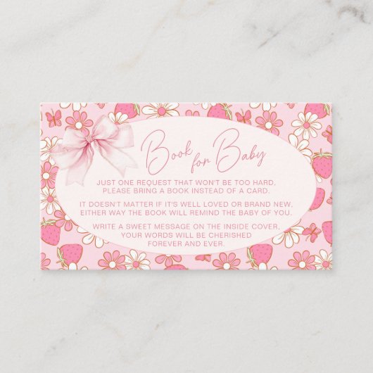 赤ちゃんガールシャワー用ピンクのイチゴ甘い本 エンクロージャーカード (正面)