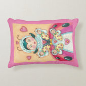 赤ちゃんコバチ親子クッション ピンク/赤 アクセントクッション (正面)