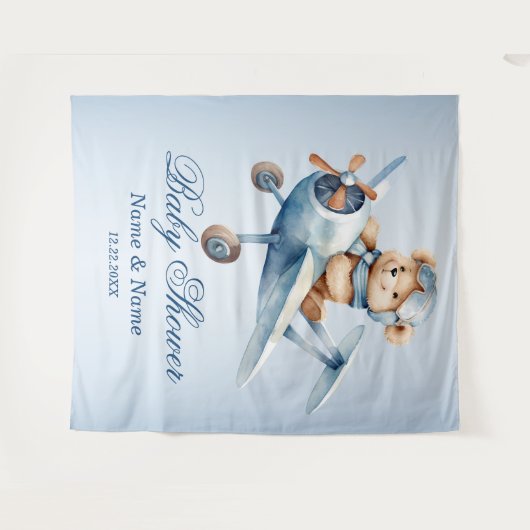 赤ちゃんシャワーかわいいベビーベアパイロットブルー飛行機 タペストリー (正面(横))