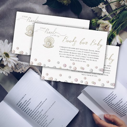 赤ちゃんシャワーのための海書の下の小さな真珠 エンクロージャーカード