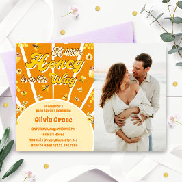 赤ちゃんシャワーの写真が途中にある小さな蜂蜜 招待状