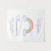 赤ちゃんシャワーの水色レインボーへようこそ タペストリー (正面(横))