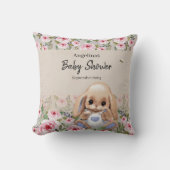 赤ちゃんシャワーの装飾用クッション。 クッション (正面)