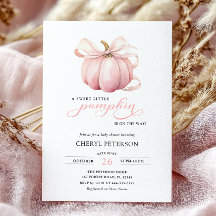 赤ちゃんシャワーの途中でピンクの弓リトルカボチャ