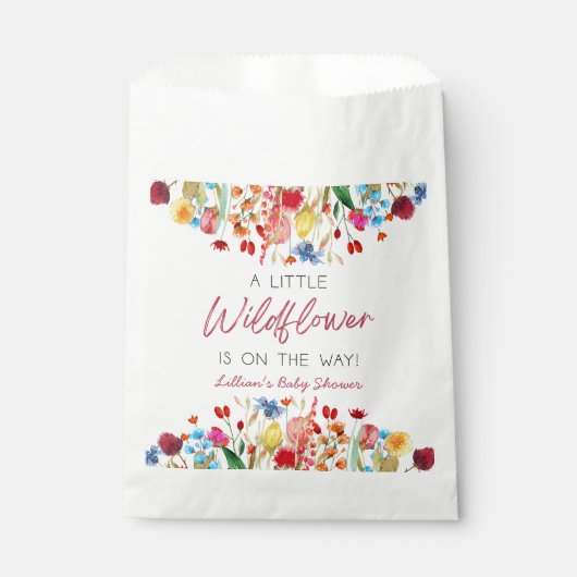 赤ちゃんシャワーの途中に小さな野花がある フェイバーバッグ (正面)