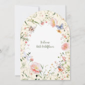 赤ちゃんシャワーの途中に小さな野花がある 招待状 (裏面)