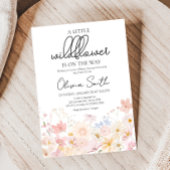 赤ちゃんシャワーの途中に小さな野花がある 招待状