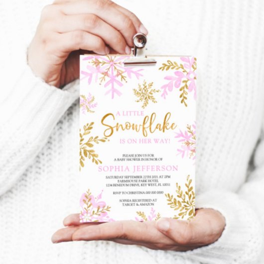 赤ちゃんシャワーの途中に少し雪の結晶がある 招待状
