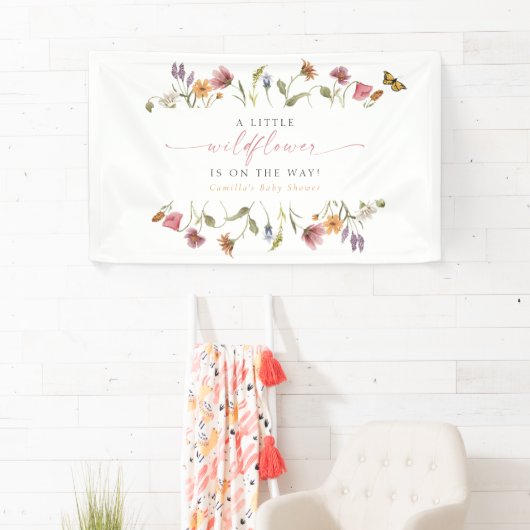 赤ちゃんシャワーの途中のカミラ小さな野花 横断幕 (インサイチュ)