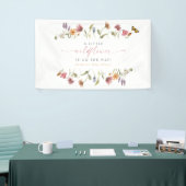 赤ちゃんシャワーの途中のカミラ小さな野花 横断幕 (トレードショー)