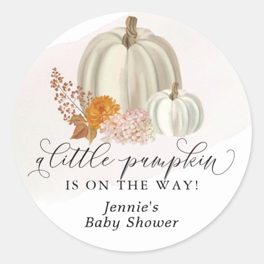 赤ちゃんシャワーの途中の小さなカボチャカスタマイズ ラウンドシール (正面)
