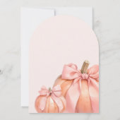 赤ちゃんシャワーの途中の小さなカボチャ 招待状 (裏面)