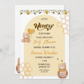 赤ちゃんシャワーを浴びる途中に蜂蜜が少し入っている 招待状 (正面/裏面)