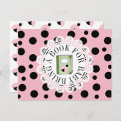 赤ちゃんシャワーカードベビー用の本を持って来る インビテーションポストカード (正面/裏面)