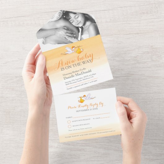 赤ちゃんシャワーストーク配達水の色オレンジ色の写真 オールインワン招待状 (貼ってはがせる)