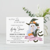 赤ちゃんシャワーハロウィーンの途中の小さな魔女 招待状 (スタンド正面)