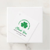 赤ちゃんシャワーホワイトグリーンアイリッシュリトルシャムロクールック フェイバータグ (インサイチュ)