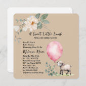 赤ちゃんシャワー甘い小さなラムピンクのバルーン 招待状 (正面/裏面)